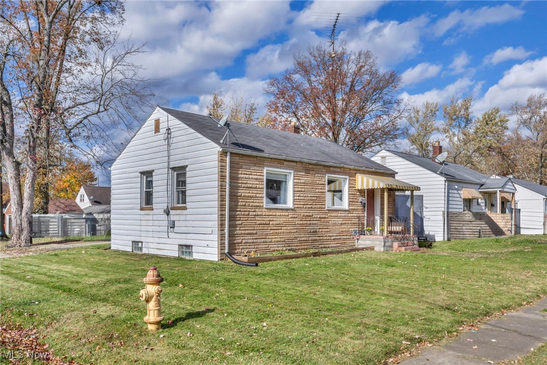 1907 Clermont Avenue, Warren, Ohio image 4