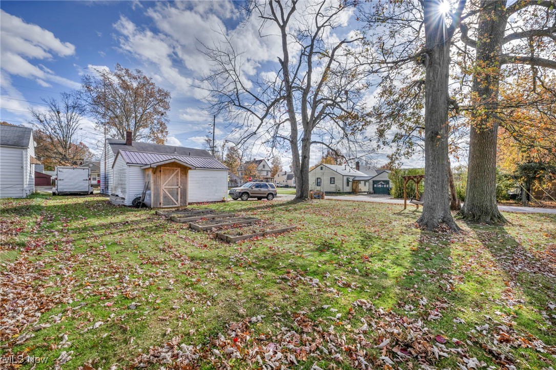 1907 Clermont Avenue, Warren, Ohio image 32