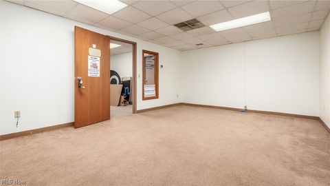 Tiny photo for 927 Wheeling Avenue #101, Cambridge, OH 43725 (MLS # 5190449)