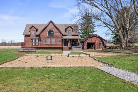 Homes For Sale - 4911 Miller Road<br/> Mahoning County, Lowellville, OH 44436