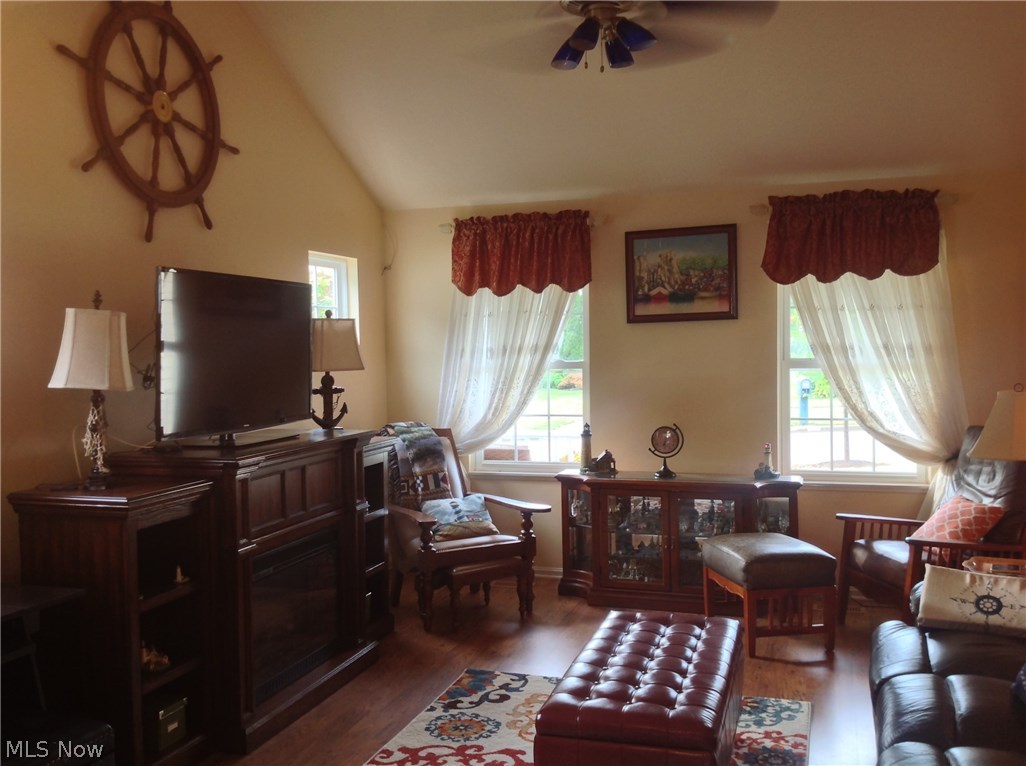 Chapman Grove Cluster Home Sub Ph 8 - Residential