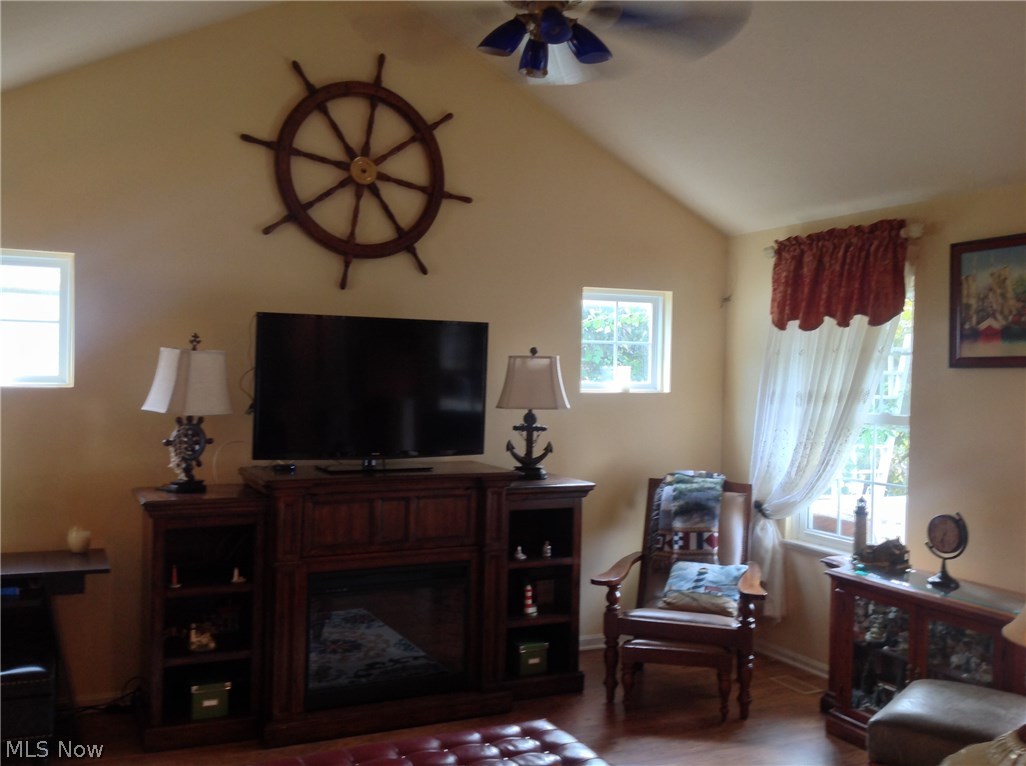 Chapman Grove Cluster Home Sub Ph 8 - Residential