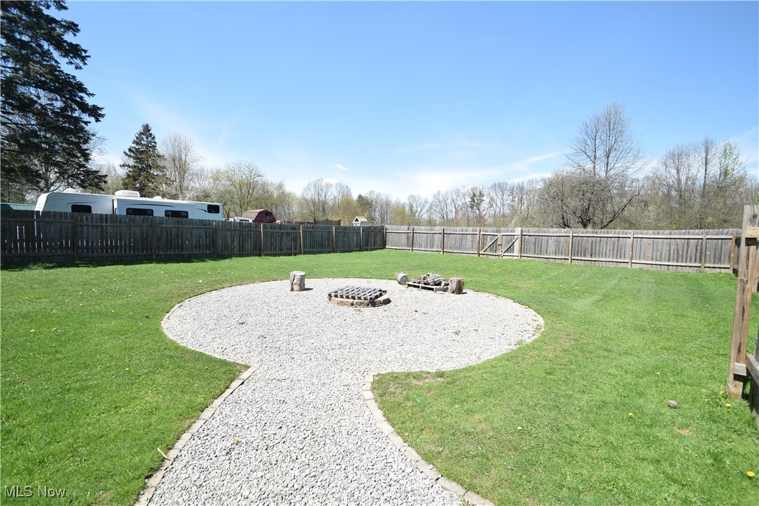 2623 Wilson Sharpsville Road, Cortland, Ohio image 17