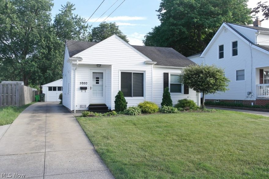 If its ease of living you seek - Look no further... This absolutely darling 2 bedroom ranch is practically maintenance free! Extremely well maintained w/ neutral decor throughout the interior boasts a comfortable open floor plan. Cozy kitchen w/ ceramic tile floors (all appliances stay). Dining room w/ built in shelving opens to the warm living room. Good size bedrooms. Utility room w/ ceramic tile floors doubles as a convenient mud room (washer/dryer stay). Vinyl siding. 30 year architectural shingled roof. Vinyl windows. H2O tank 2013. Home warranty. Nice deep lot w/ loads of green space. City POS compliant -
 violation free. All this and it's close to everything - This is a wonderful home and opportunity...!!!