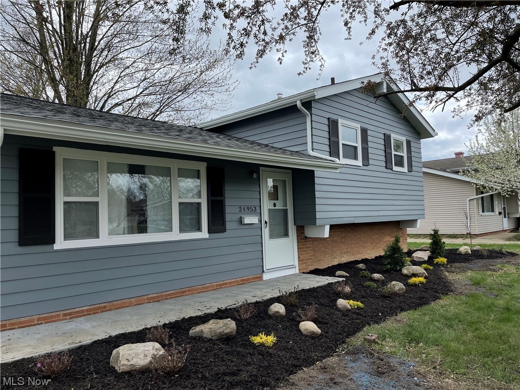 Deerfield Estate Inc Sub - Residential