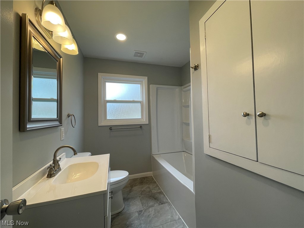 Deerfield Estate Inc Sub - Residential