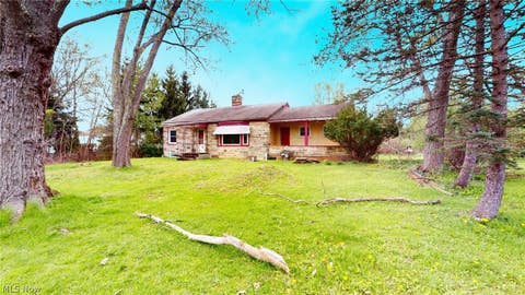 Homes For Sale - 29999 Miles Road<br/> Chagrin Falls, OH 44022