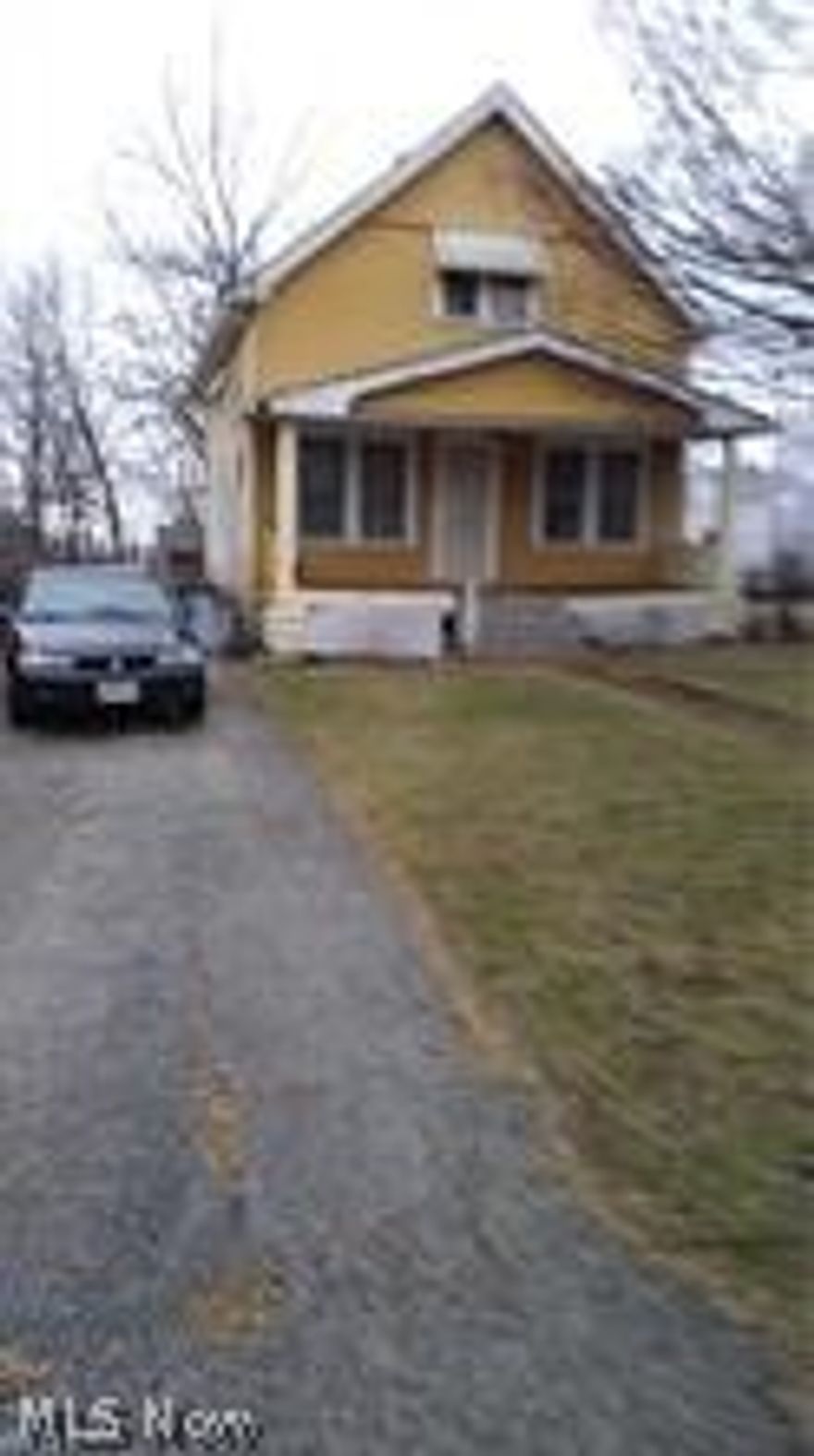 A SOUND STRUCTURED DWELLING THAT NEEDS YOUR ATTENTION FOR IT TO LOOK LIKE NEW AGAIN.