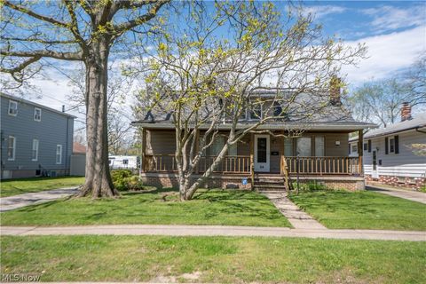 Tiny photo for 94 Avalon Drive, Bedford, OH 44146 (MLS # 5210059)