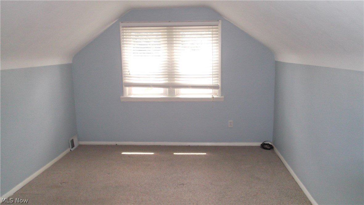 Lyndhurst Mdws 04 - Residential