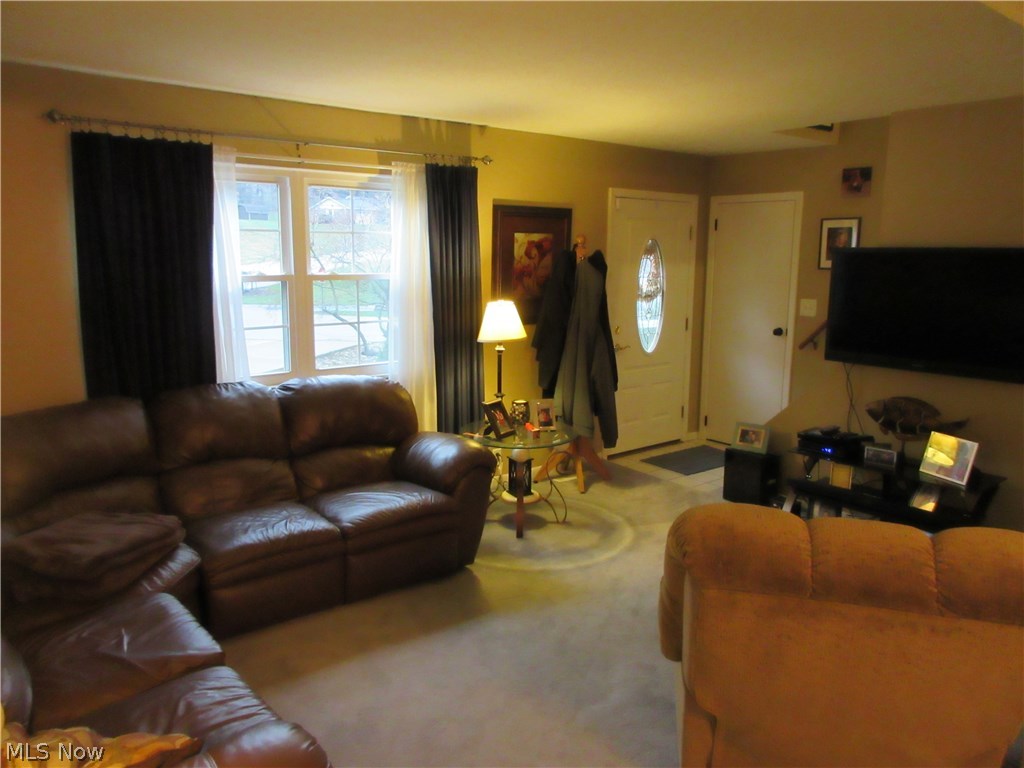 Victor S Renners 01 - Residential