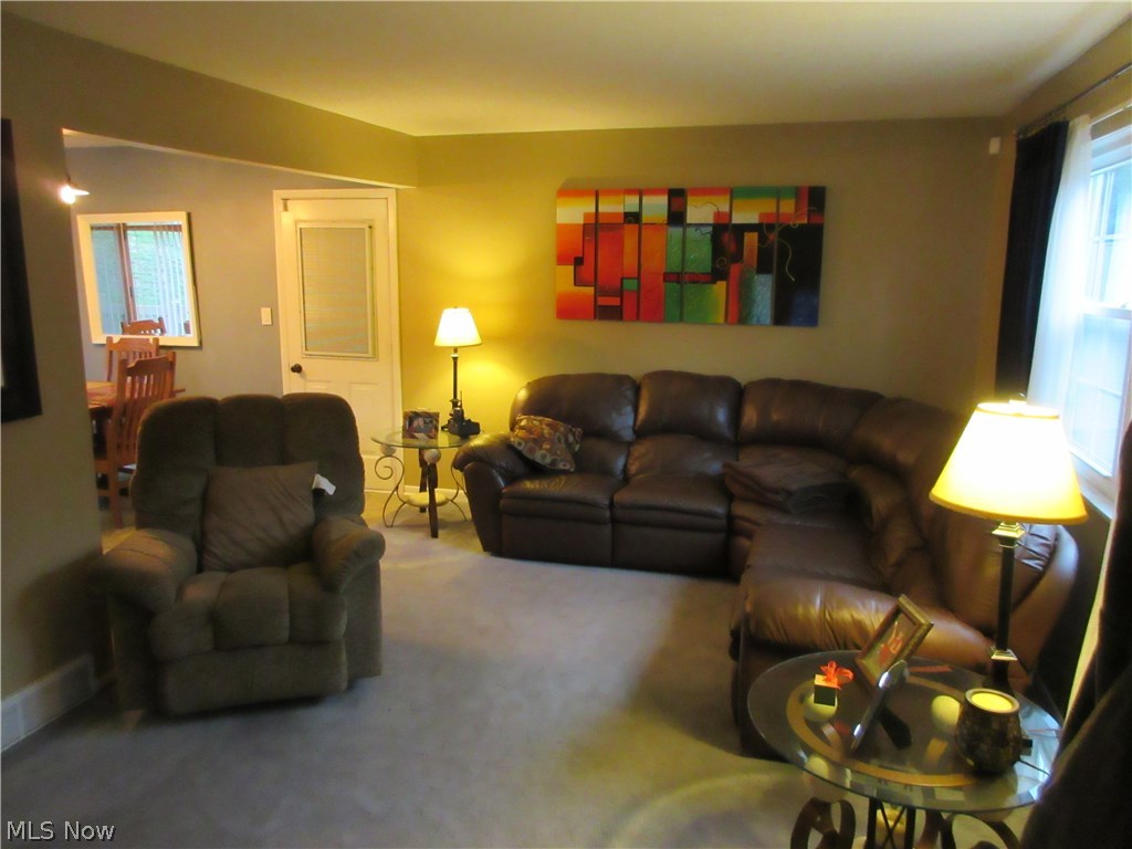 Victor S Renners 01 - Residential