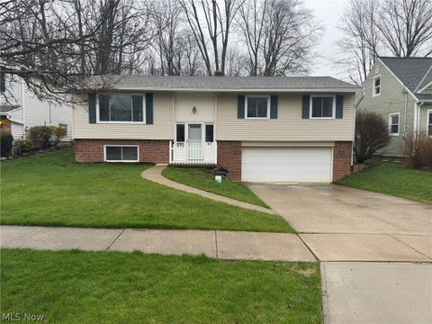 Homes For Sale - 165 Dorland Avenue<br/> Berea, OH 44017