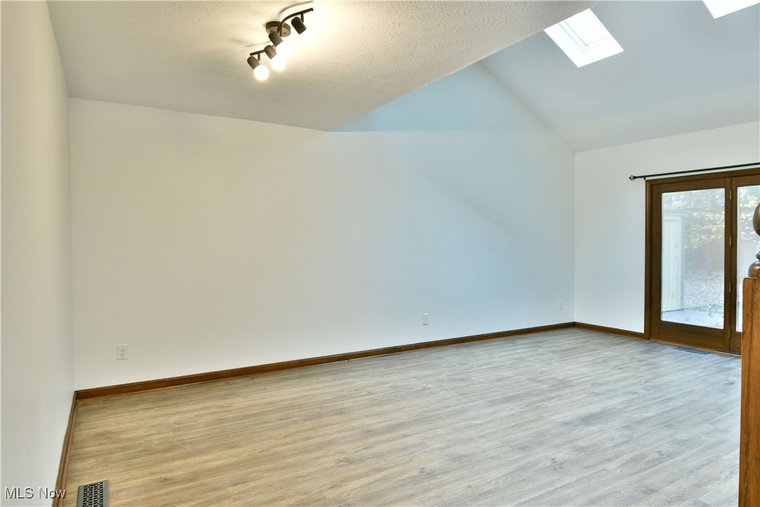 Gemwood Condo - Residential