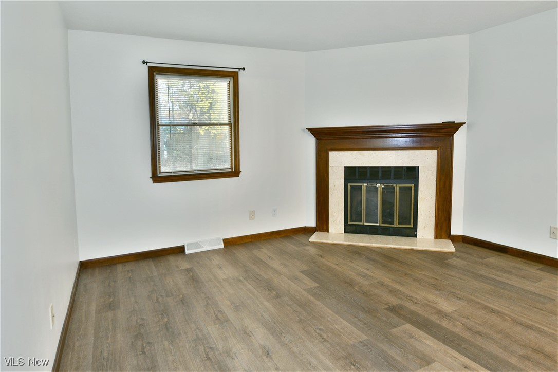 Gemwood Condo - Residential