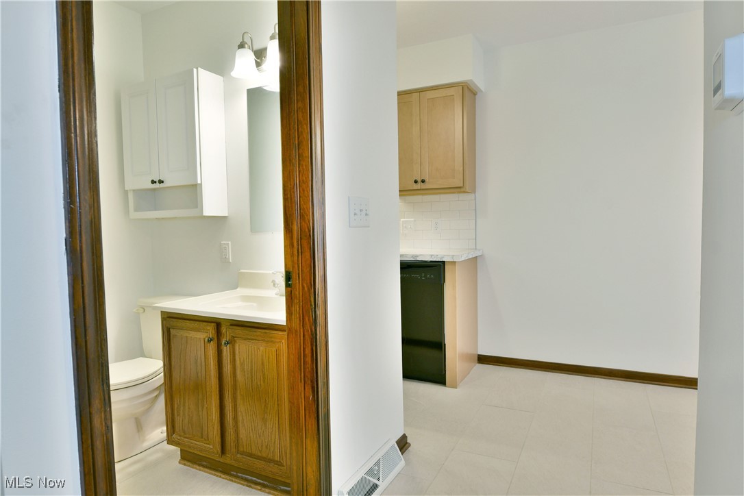 Gemwood Condo - Residential