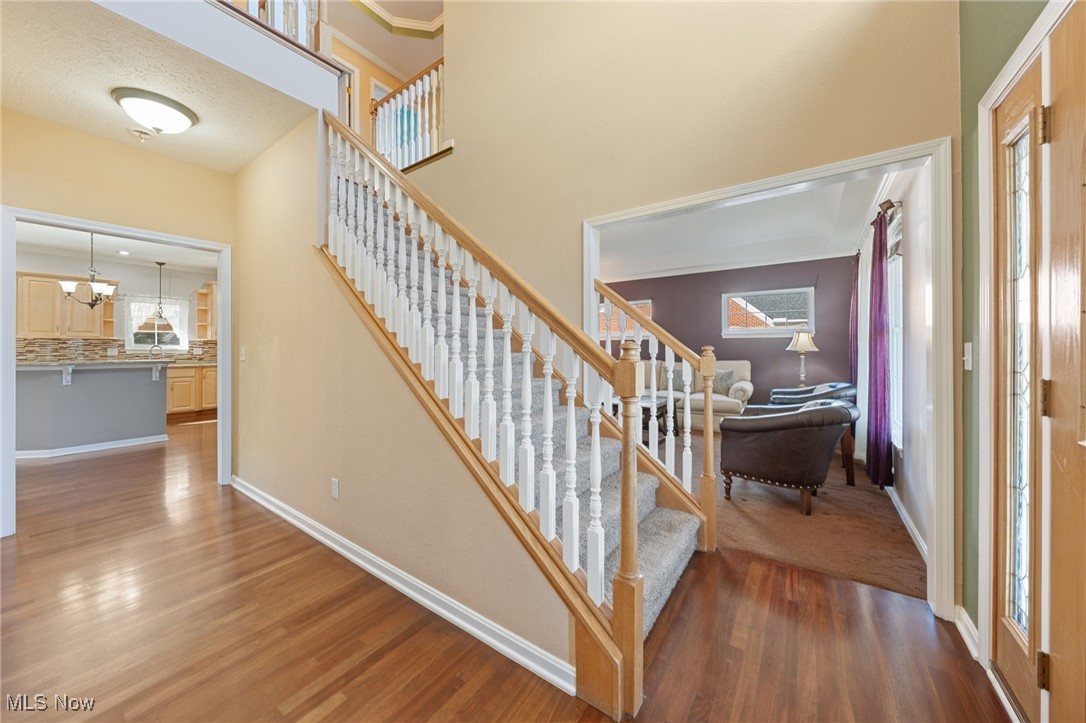 31905 Fieldstone Circle, Avon Lake, Ohio image 2
