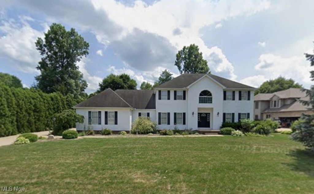 Photo of 856 Birchwood Drive, Alliance, OH 44601 (MLS # 5175255)