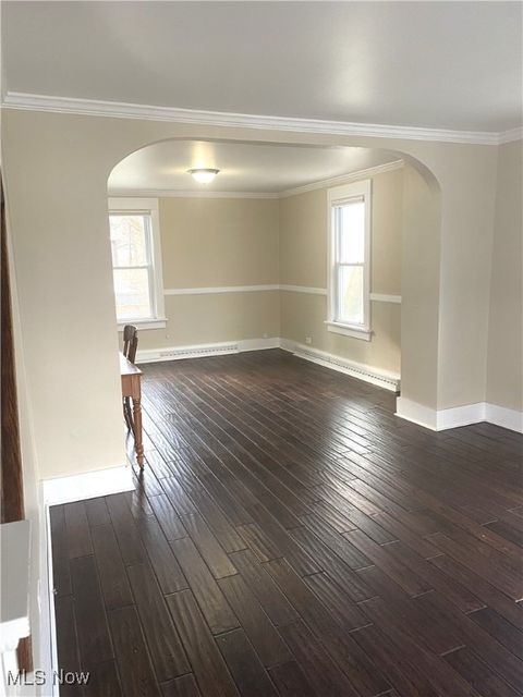 Tiny photo for 207 East North Avenue, East Palestine, OH 44413 (MLS # 5180749)