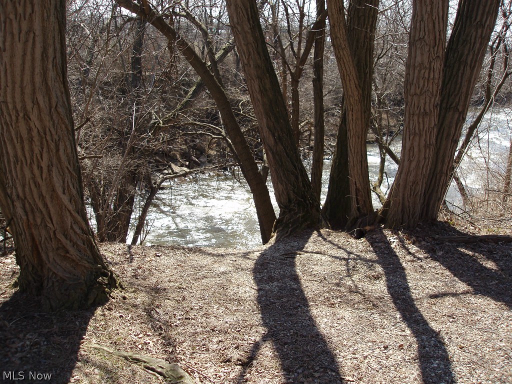 Ledgewater Falls Condo - Residential