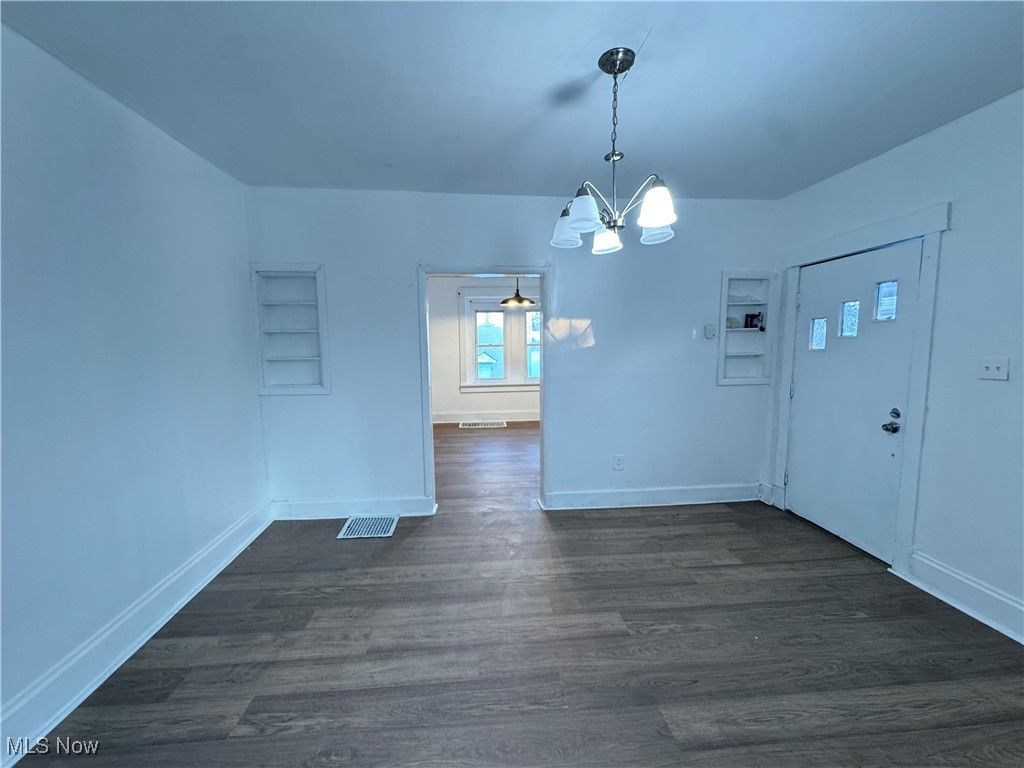 Photo of 117 Kent Court, Akron, OH 44305 (MLS # 5175692)