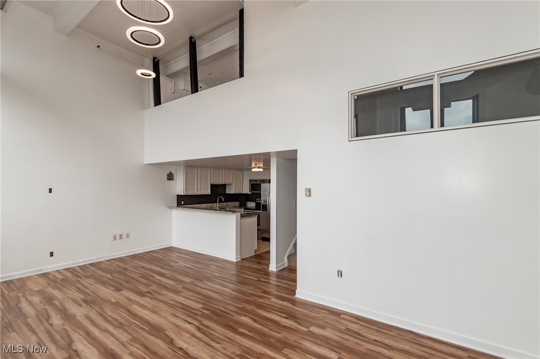 1133 W 9th Street 701