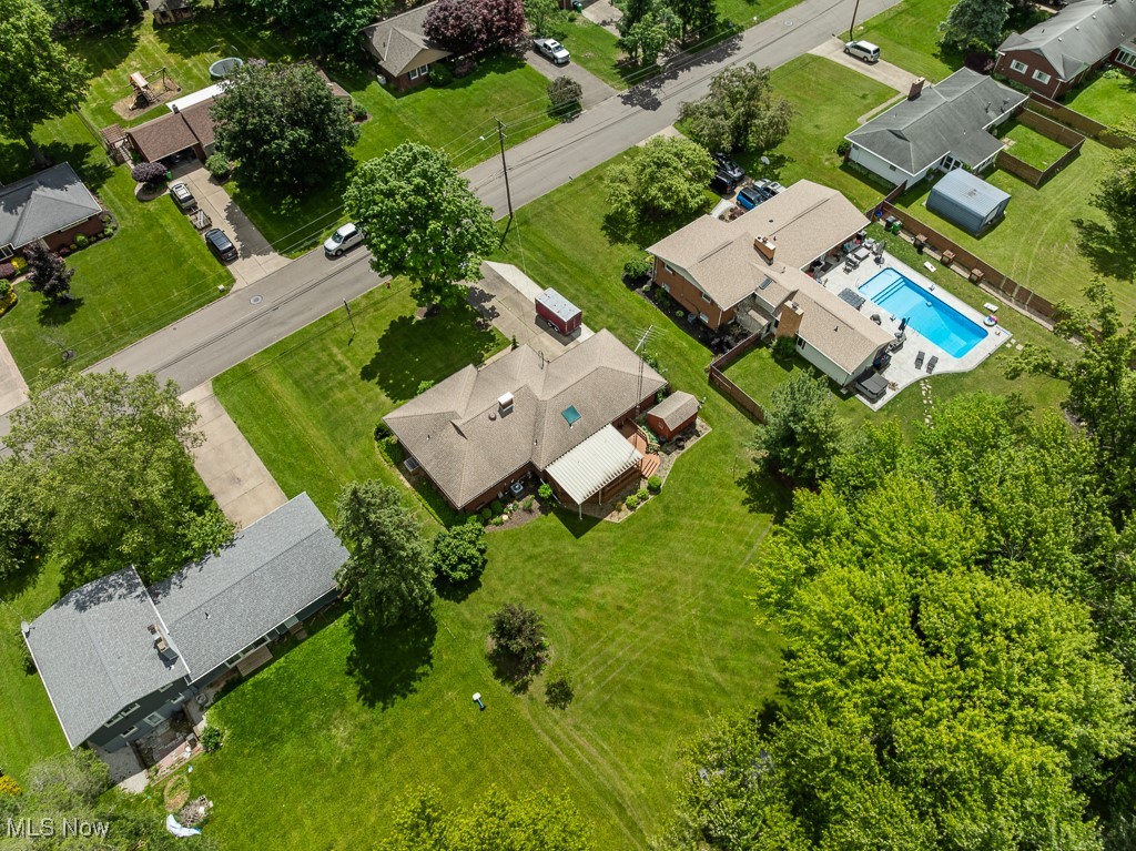 1033 Briarcliff Avenue, Alliance, Ohio image 42