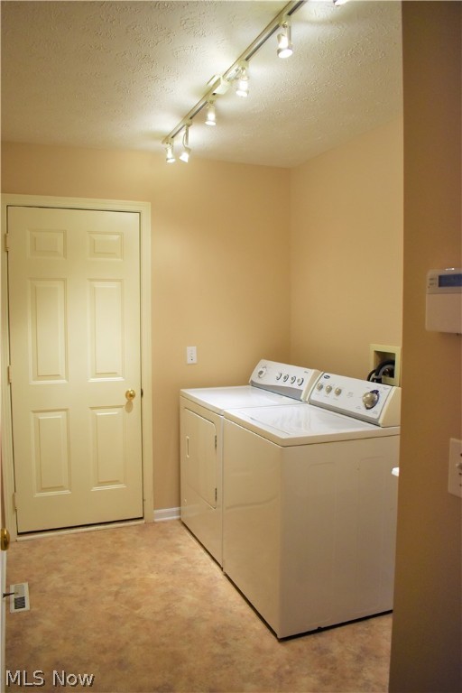Woodbury Condo - Residential