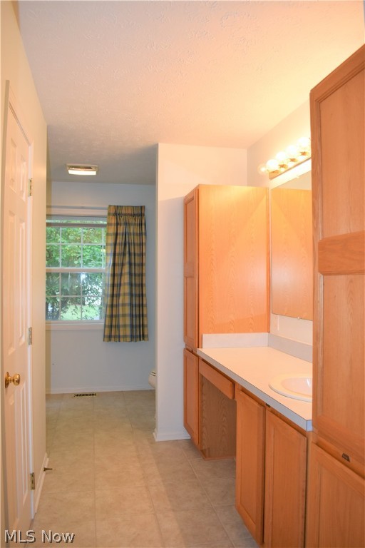 Woodbury Condo - Residential