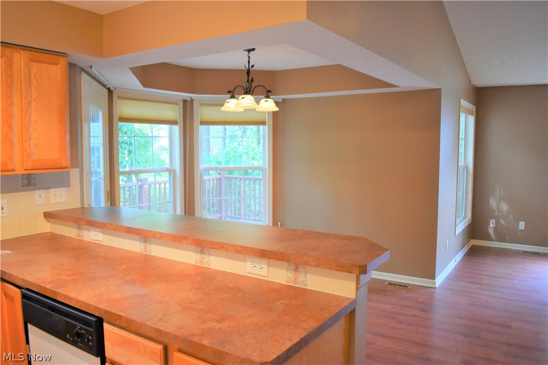Woodbury Condo - Residential