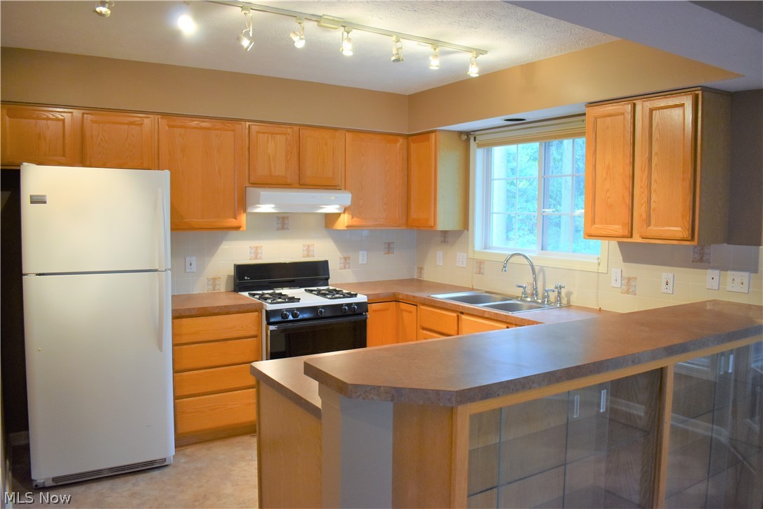 Woodbury Condo - Residential