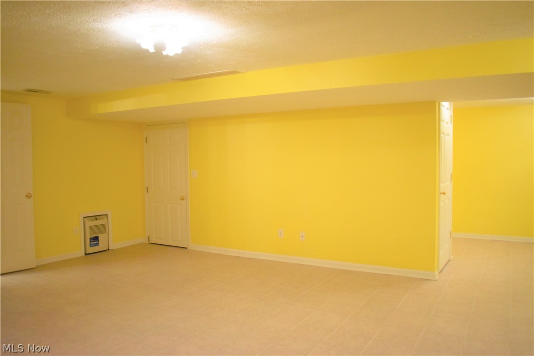 Woodbury Condo - Residential