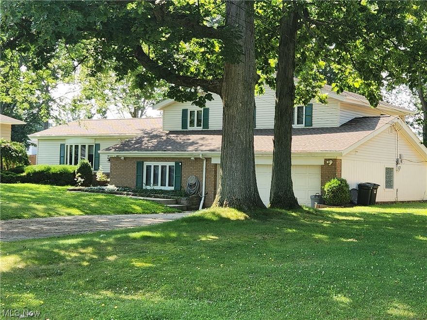 Welcome to this spacious home in an ideal location close to the MetroParks, shopping, I-71 & the Ohio turnpike. This lovely home features large windows & vaulted ceilings in the living & dining rooms, eat-in kitchen, modern laundry room, 10x30 enclosed sun porch with walkout to a parklike backyard. 4 bedrooms, one on the lower level that could easily be used as a home office, and 2 full bathrooms.