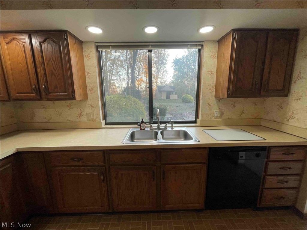 Oak Brook Village - Residential