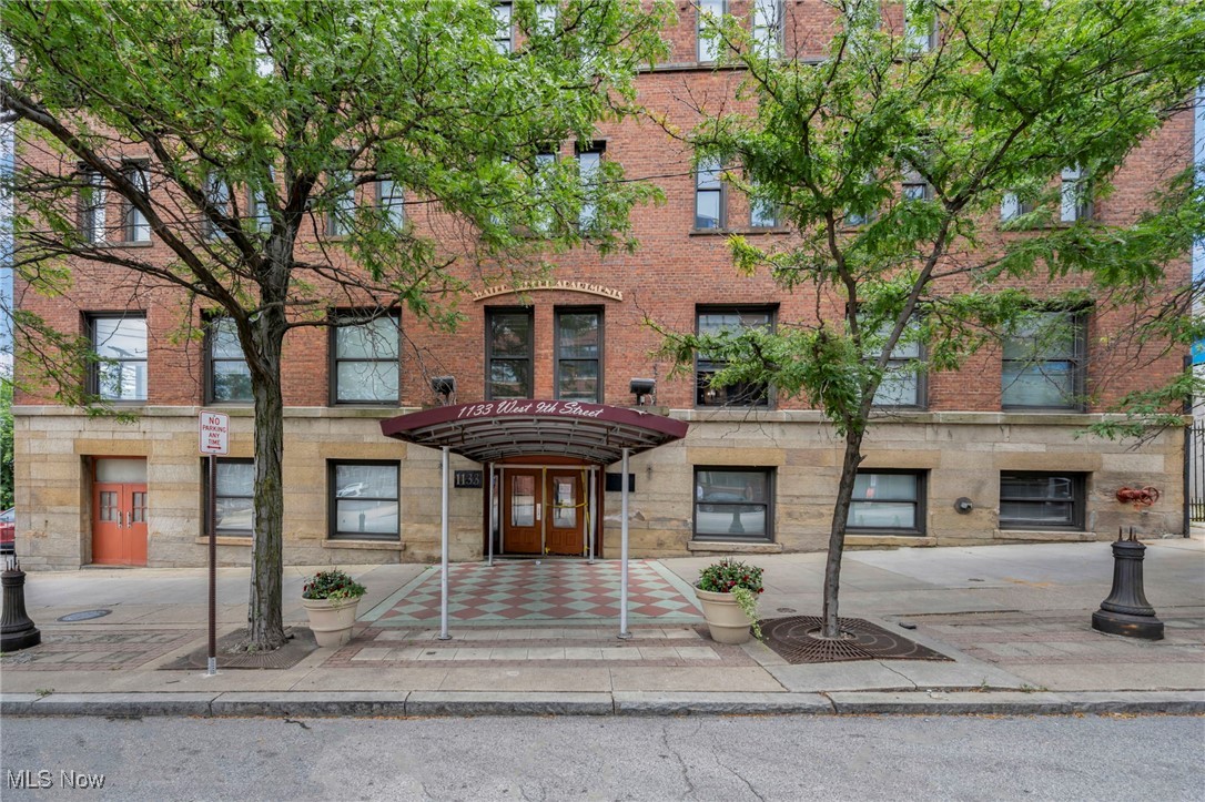 1133 W 9th Street 412