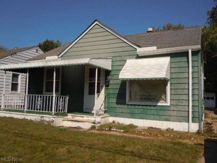 Grandma's Ranch Needs TLC ~ Carpet, Paint and Elbow Grease Will Make A World Of Difference. Nice Covered Front Porch. Large Family Room. The Furnace and Hot Water Tank Appear Newer.