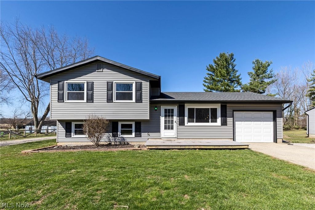 Photo of 1936 County Road 170, Marengo, OH 43334 (MLS # 5195517)