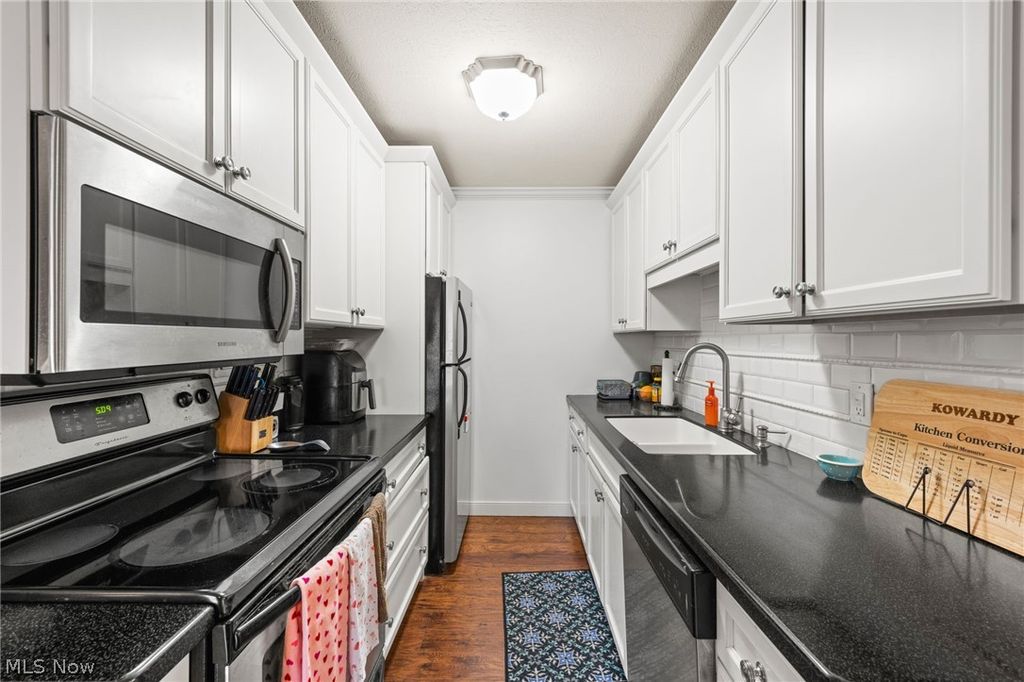 Photo of 5711 Som Center Road #42, Solon, OH 44139 (MLS # 5191427)