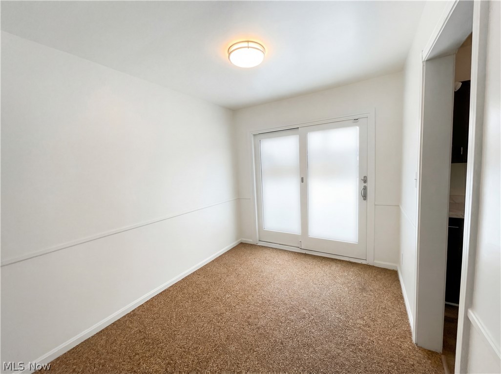 Sherwood Forest 03 - Residential