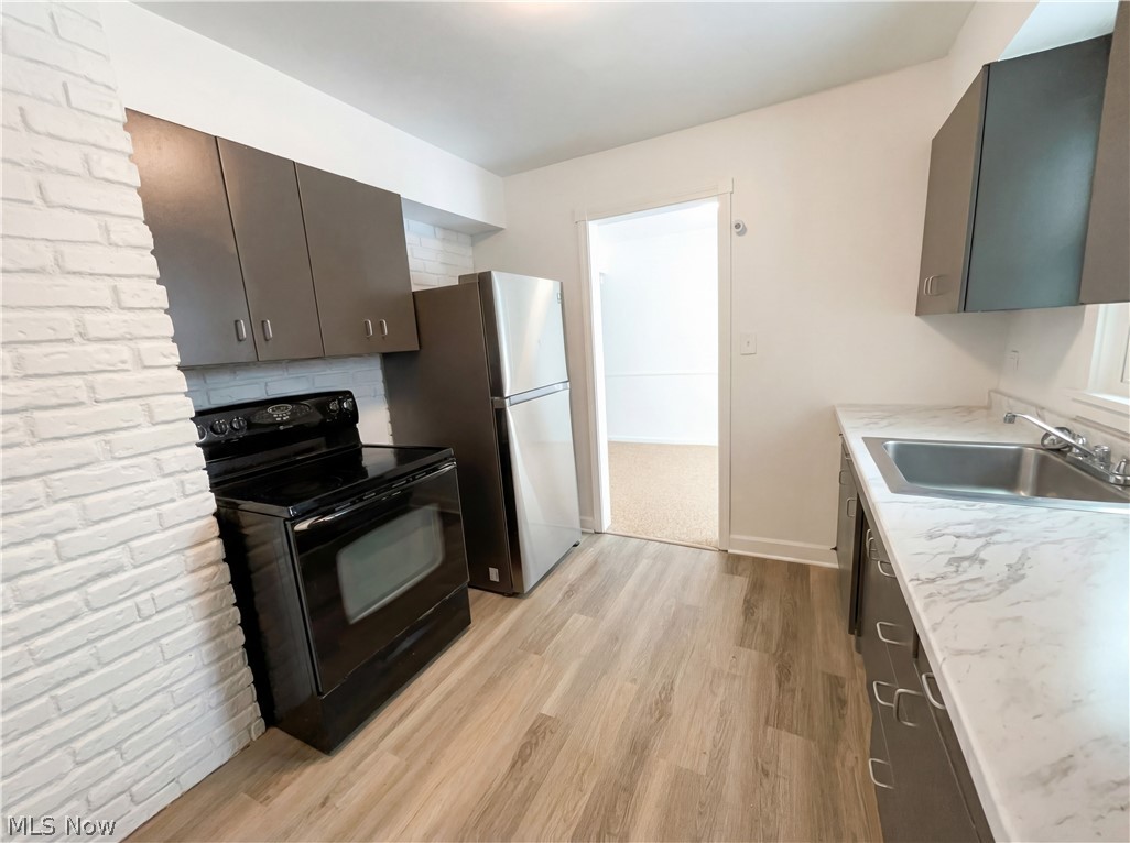 Sherwood Forest 03 - Residential