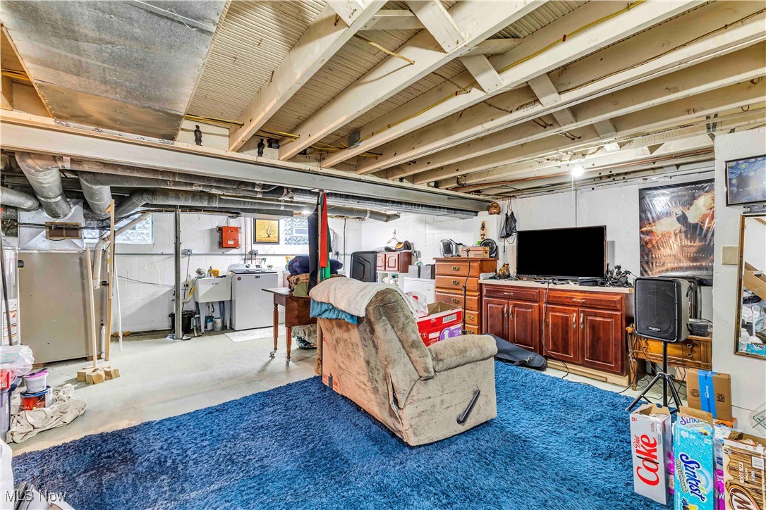 994 Lake Breeze Road, Sheffield Lake, Ohio image 21