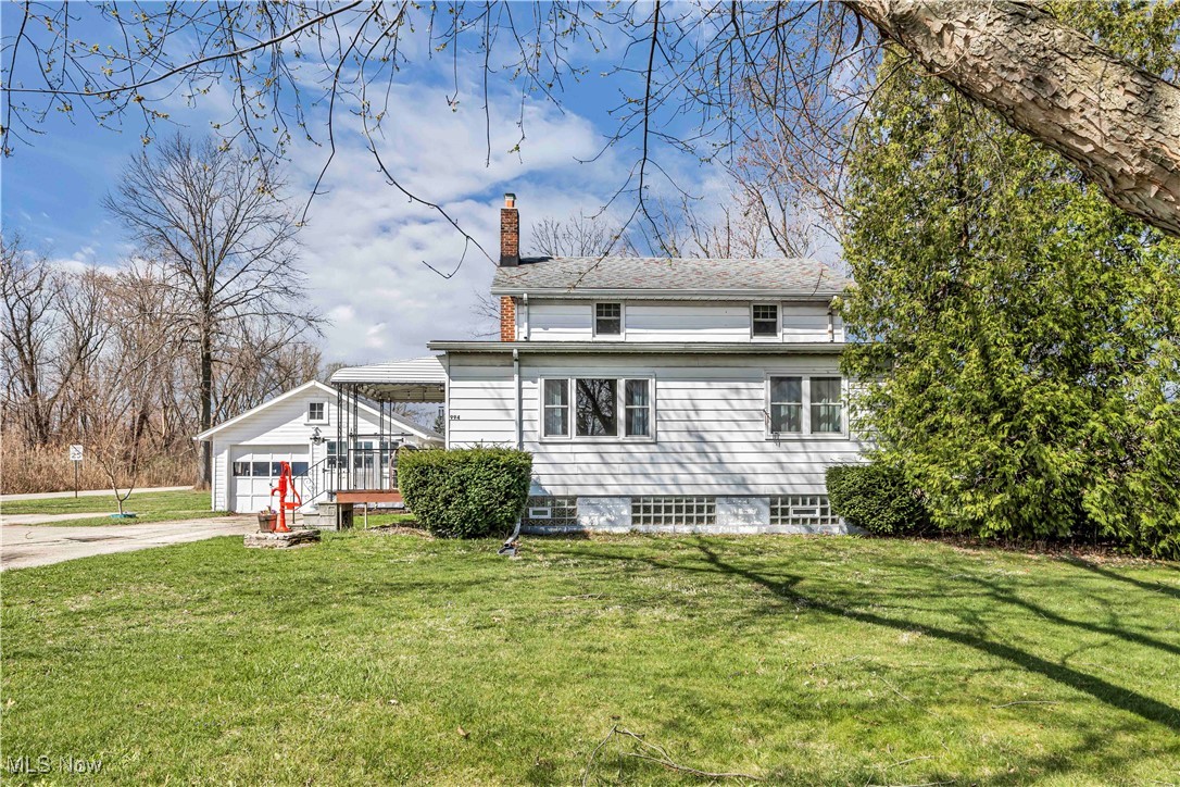 994 Lake Breeze Road, Sheffield Lake, Ohio image 2