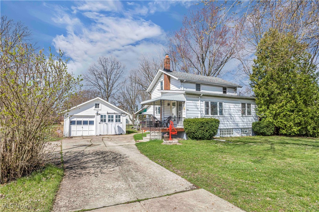 994 Lake Breeze Road, Sheffield Lake, Ohio image 1