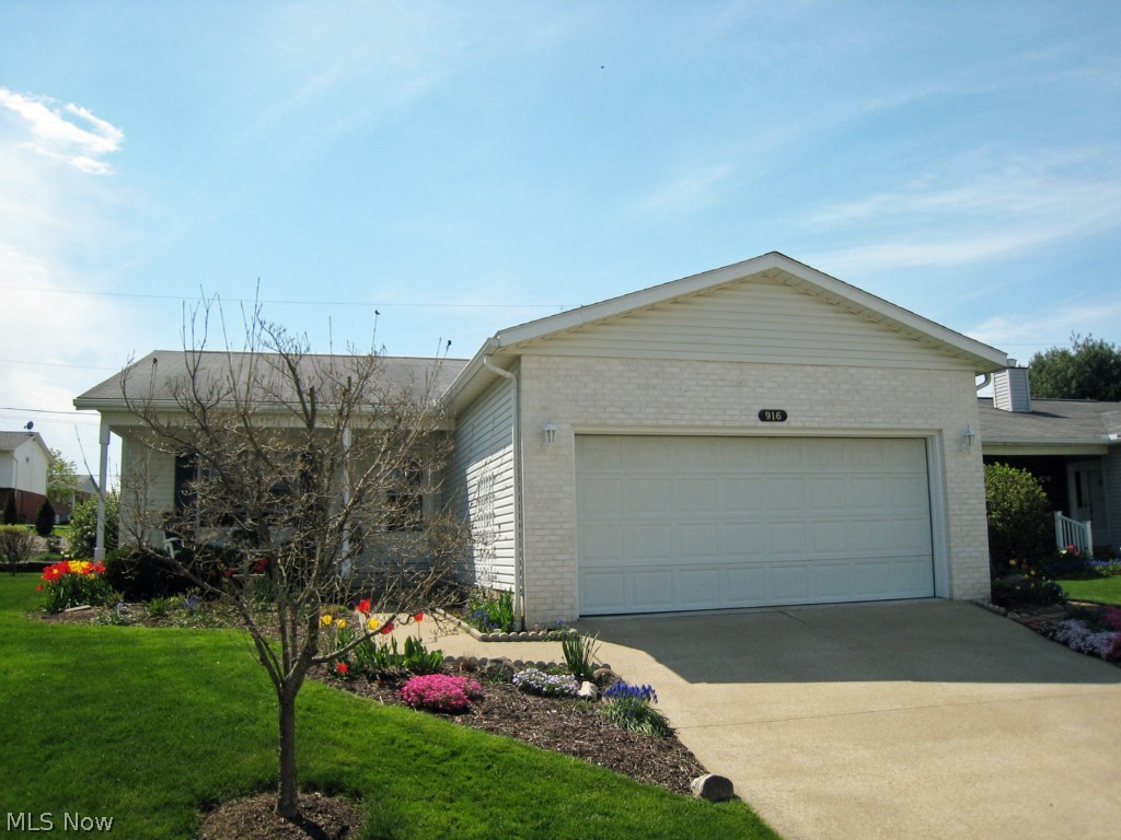 Ready to downsize and start enjoying life? Check out this beautifully well maintained one owner home! You'll fall in love before you even walk in the front door. The landscaping, curb appeal and front porch of this home is straight out of a catalog! Open the front door and you're greeted by the large vaulted great room, dining room and kitchen. The open floorplan makes this home seem larger and spacious. First floor also includes the laundry room off the garage/kitchen, the master suite with walk in closet and full master bathroom, the second bedroom and second full bathroom. Currently the lower level includes an office area, a 3rd bedroom area and the 3rd full bathroom. (Currently there is no egress window to the lower level). This one is in nice shape with great curb appeal and is priced to sell quickly. Schedule your showing today!