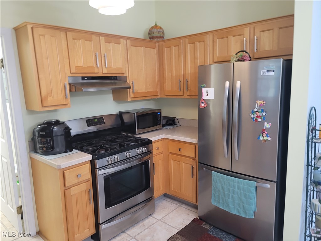 Farmington Meadows Condo - Residential