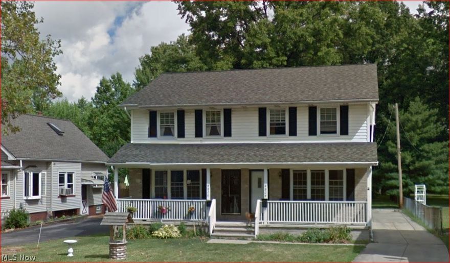 Great Side By Side Duplex with a 3 Car Garage! Deep Wooded Lot of nearly a Half Acre. Each unit has 3 Bedrooms and 1.5 Baths. Oak cabinets in the Kitchen with Tile floors. Divided Basement with glass block windows and High Eff. Furnace. This is perfect investment for an owner to live in one half and collect income on the other!