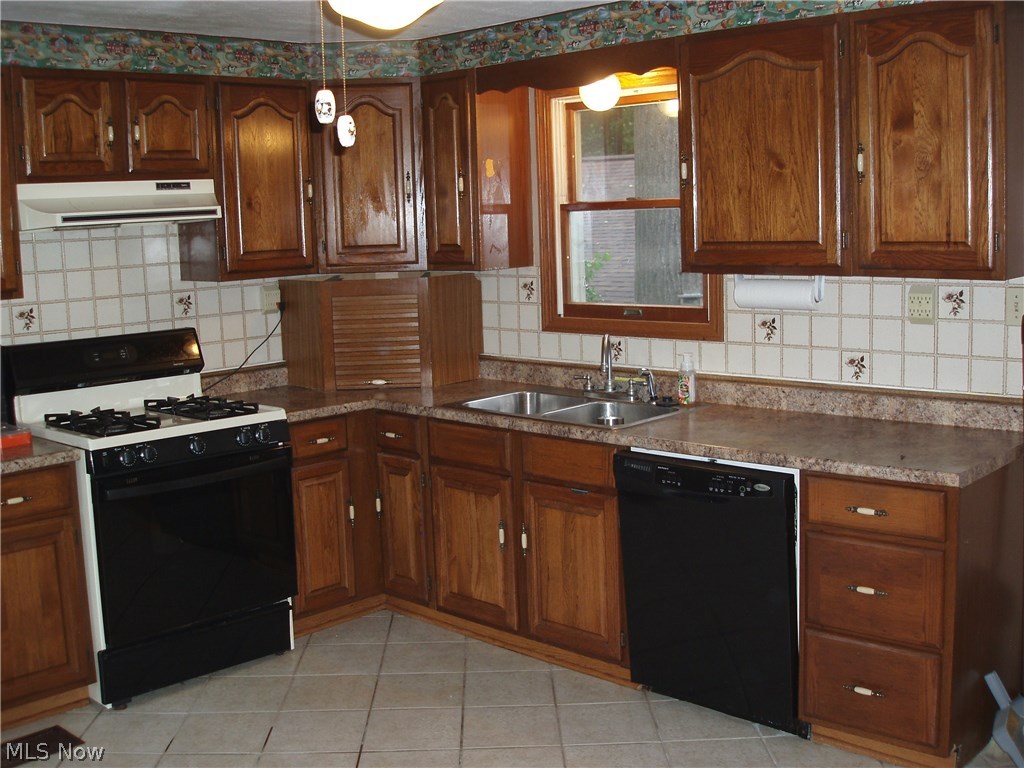 Young L A - Residential