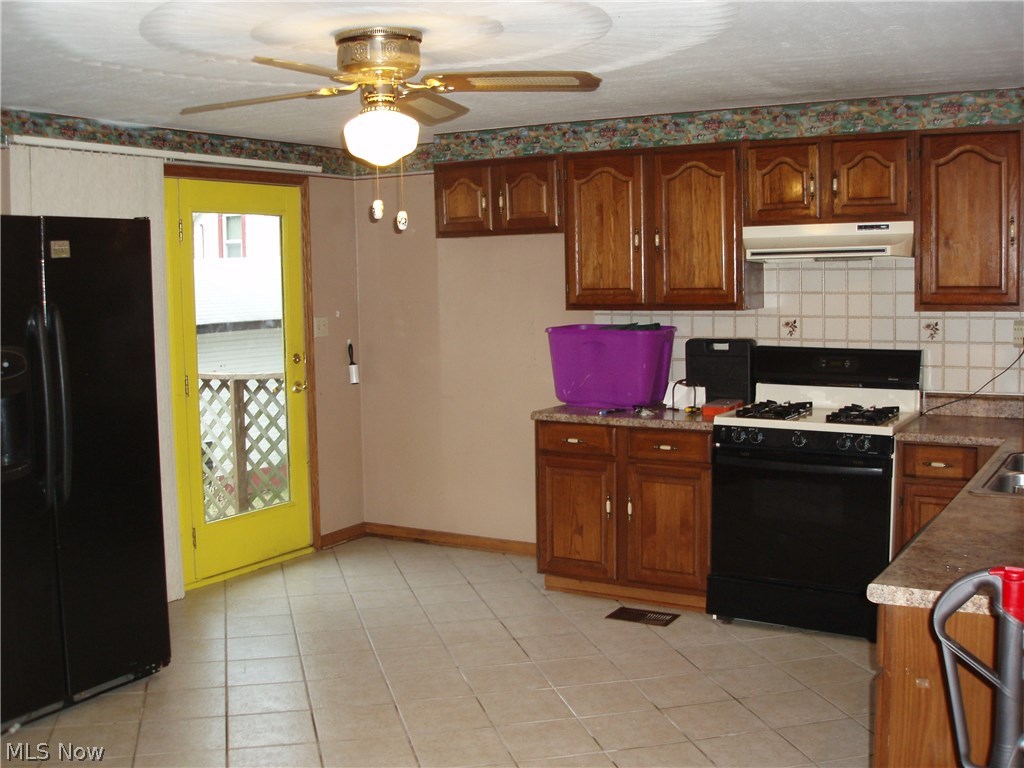 Young L A - Residential