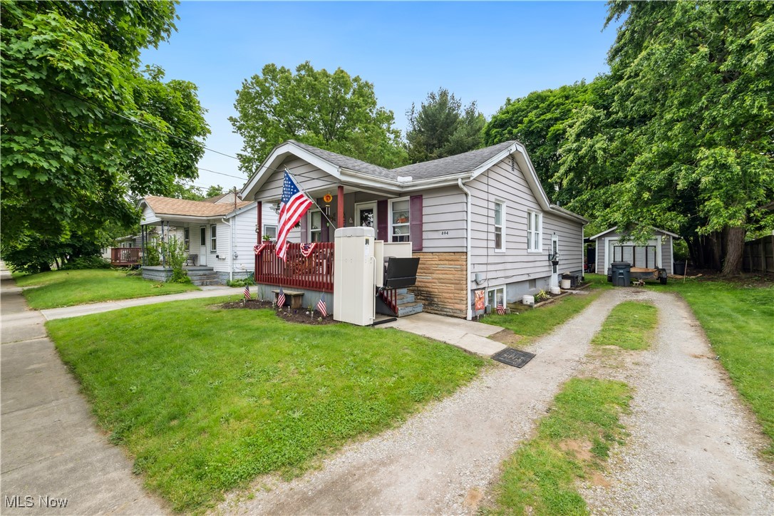 894 Sutherland Avenue, Akron, Ohio image 3