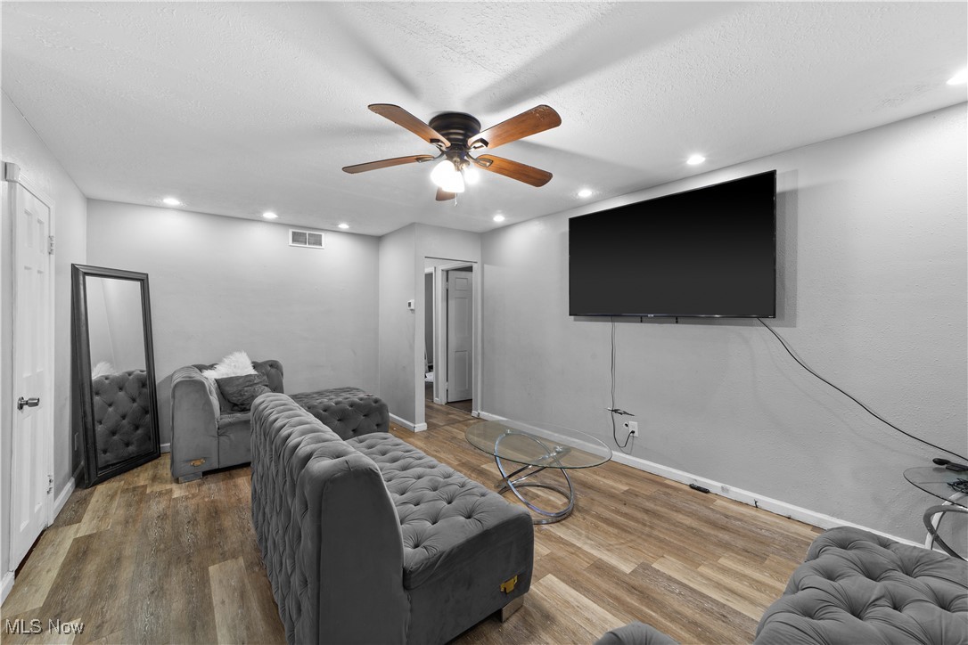 2536 Greenvale Road